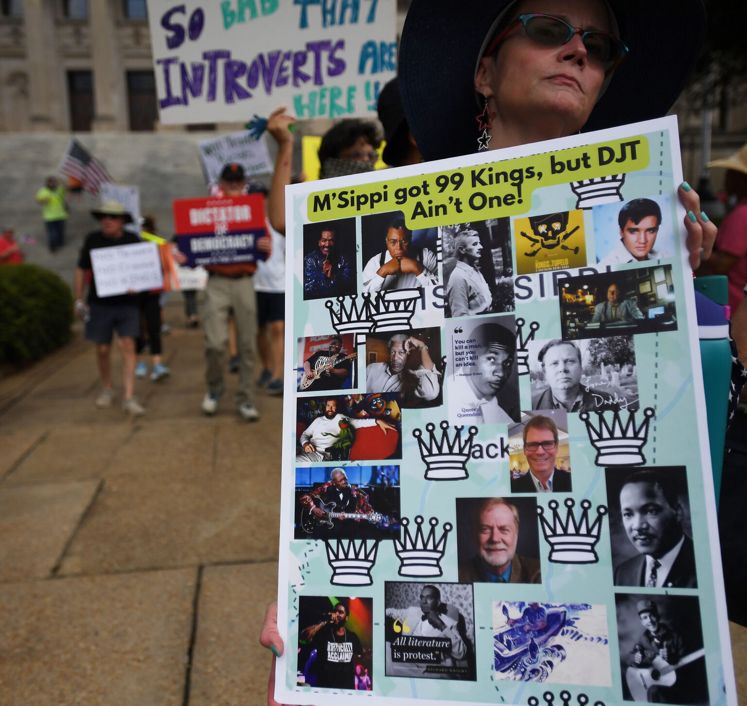 Thousands protest Trump in Mississippi 'No Kings' events